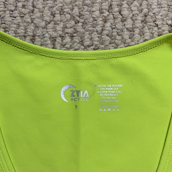 Zyia Neon Yellow cropped Tank - Picture 2 of 2